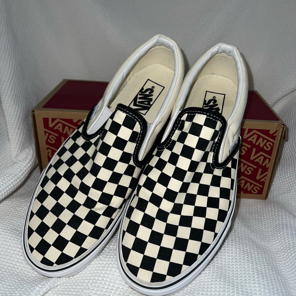 Vans Unisex Black and White Checkered Slip Ons - Size 9.5 Men/11. Women